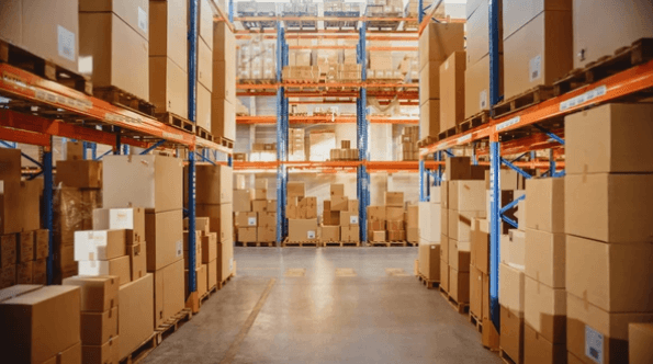 Movimentação de materiais em um armazém